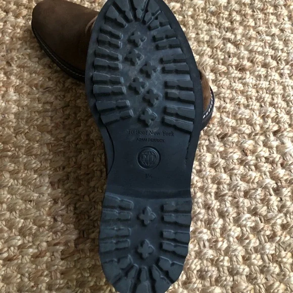 New: To Boot New York Brookdale Mid Brown Suede Lug Sole Derby. Size 8.5